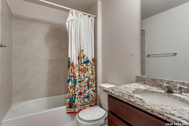 Image 31 of 33 For 268 Cuban Emerald