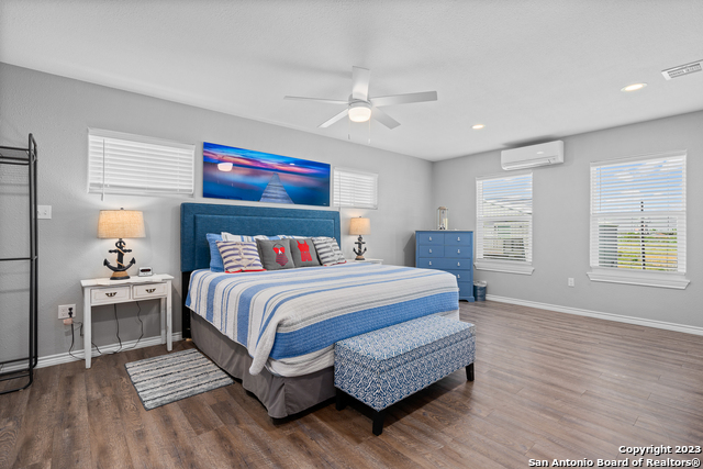 Image 13 of 61 For 2001-2003 S Doughty