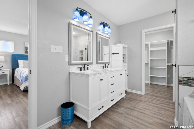 Image 20 of 61 For 2001-2003 S Doughty