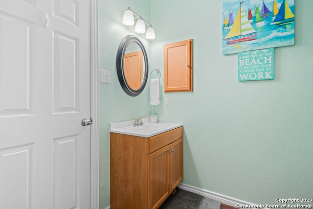 Image 35 of 61 For 2001-2003 S Doughty