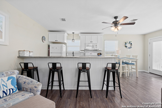 Image 4 of 61 For 2001-2003 S Doughty