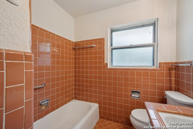 Image 9 of 25 For 407 Haverford Dr