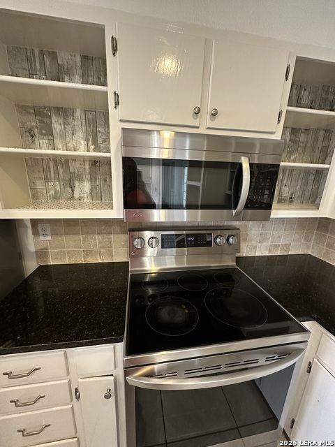 Image 7 of 12 For 211 Uecker  