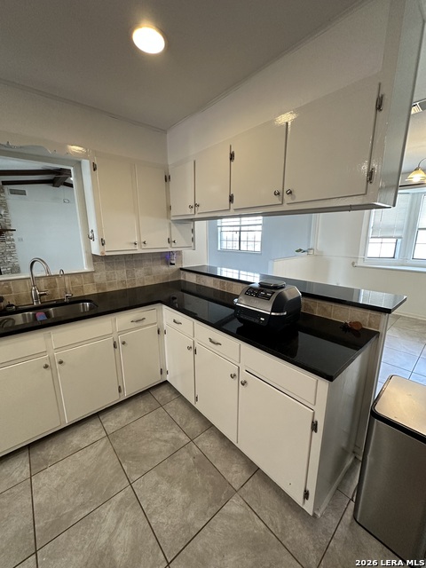 Image 8 of 12 For 211 Uecker  