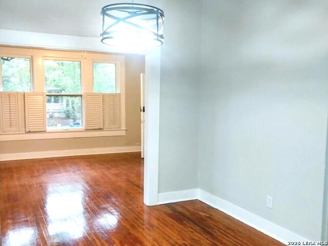 Image 18 of 21 For 338 Queen Anne