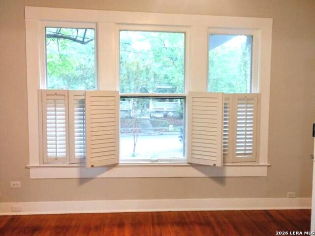 Image 5 of 21 For 338 Queen Anne