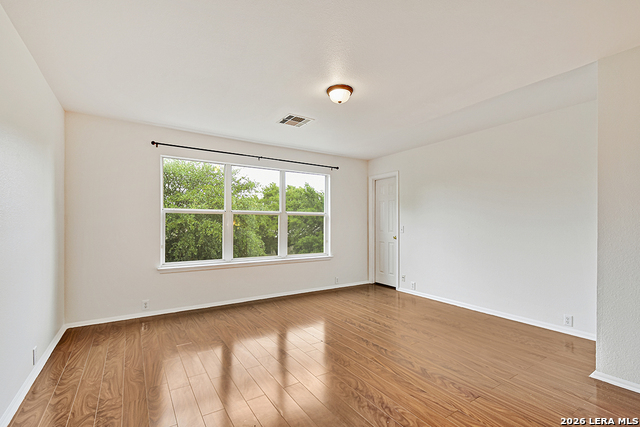 Listing photo id 15 for 3115 Arkansas Oak