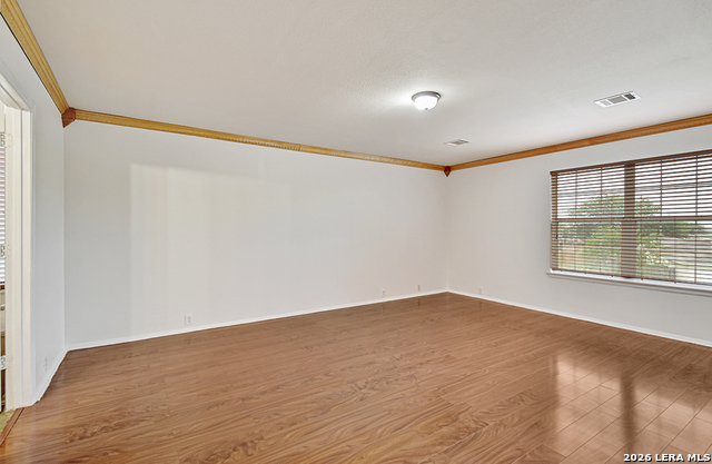 Listing photo id 17 for 3115 Arkansas Oak