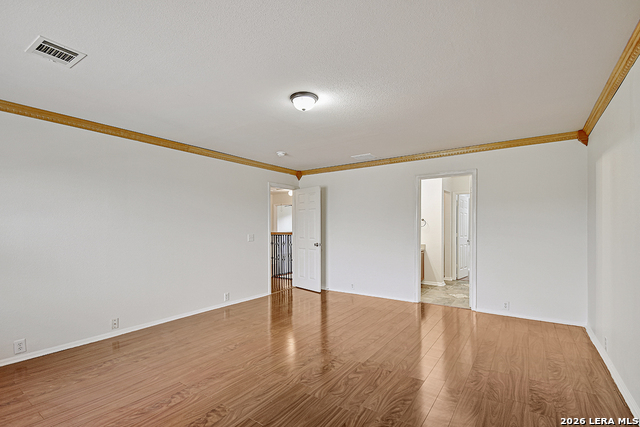 Listing photo id 18 for 3115 Arkansas Oak