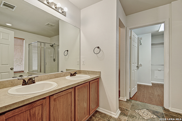 Listing photo id 19 for 3115 Arkansas Oak