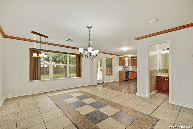 Listing photo id 5 for 3115 Arkansas Oak