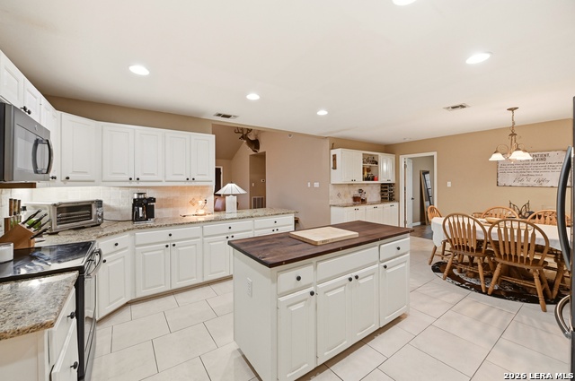 Image 6 of 20 For 141 Village Path