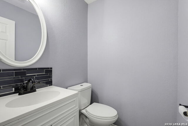 Image 18 of 26 For 2710 Middleground