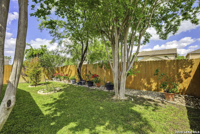 Image 25 of 26 For 2710 Middleground