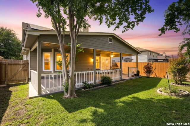 Image 3 of 26 For 2710 Middleground