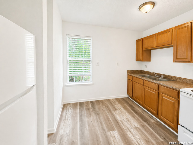 Image 14 of 24 For 7810 Somerset