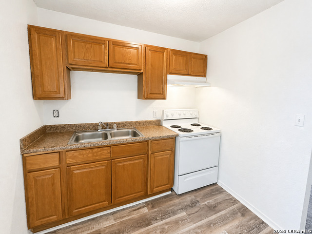 Image 15 of 24 For 7810 Somerset