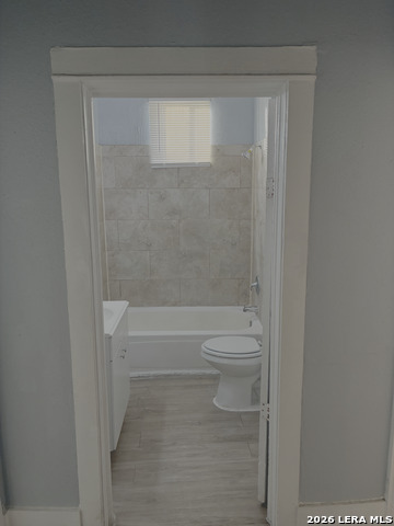 Image 10 of 12 For 1633 Woodlawn W