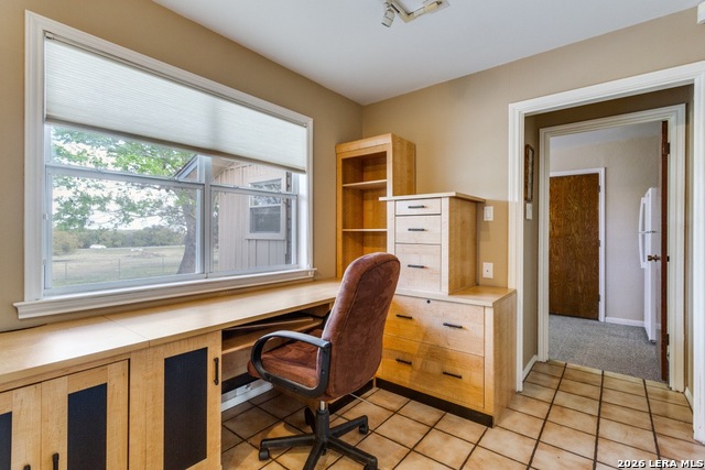 Image 10 of 30 For 212 Kendall Oaks Dr