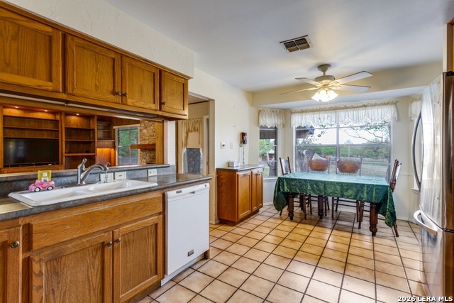 Image 8 of 30 For 212 Kendall Oaks Dr