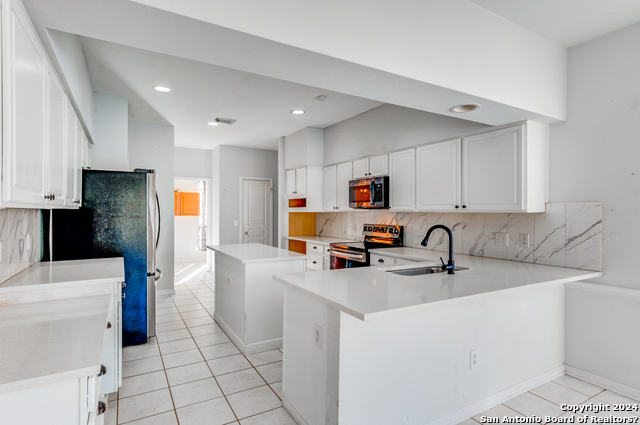 Image 15 of 50 For 8839 Goodwick Heights