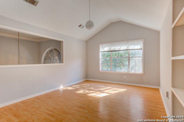 Image 30 of 50 For 8839 Goodwick Heights