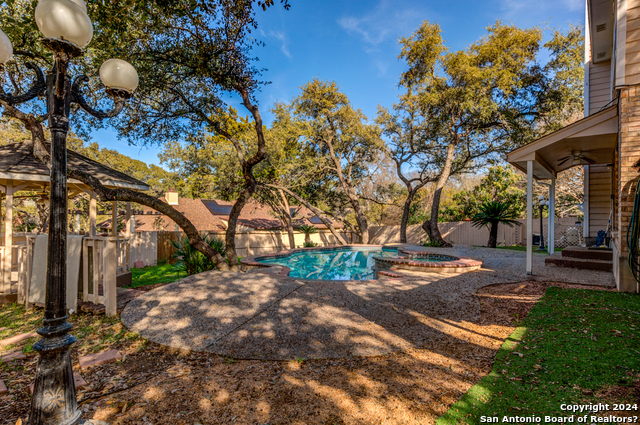 Image 32 of 50 For 8839 Goodwick Heights