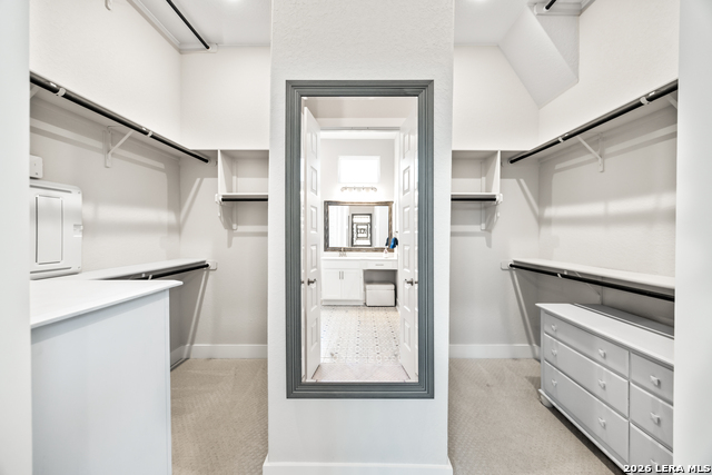 Listing photo id 29 for 571 Englewood Ln