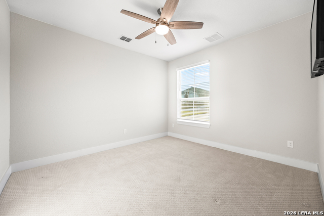 Listing photo id 31 for 571 Englewood Ln