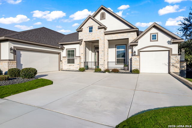 Listing photo id 2 for 571 Englewood Ln