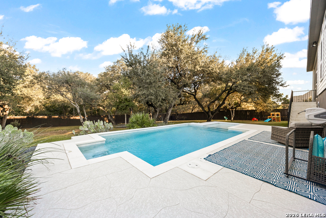 Listing photo id 44 for 571 Englewood Ln