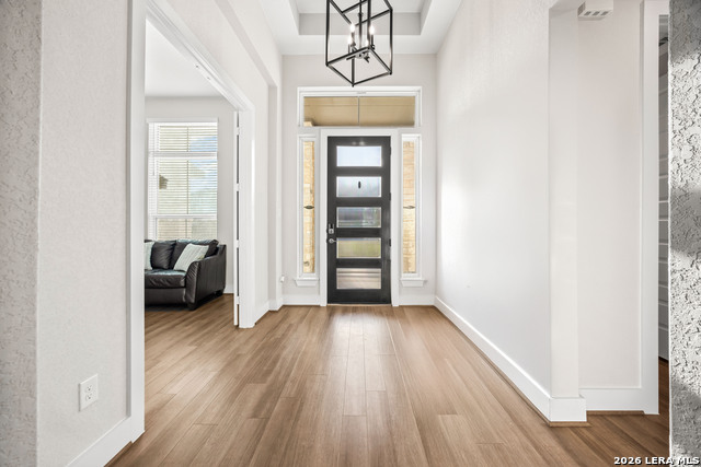 Listing photo id 7 for 571 Englewood Ln