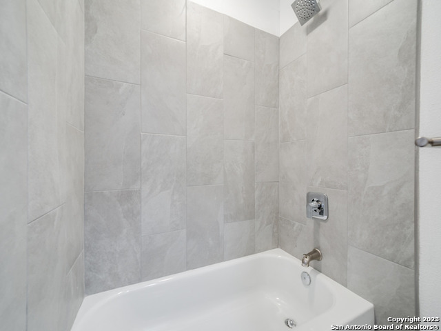 Image 8 of 12 For 307 Tanglewood