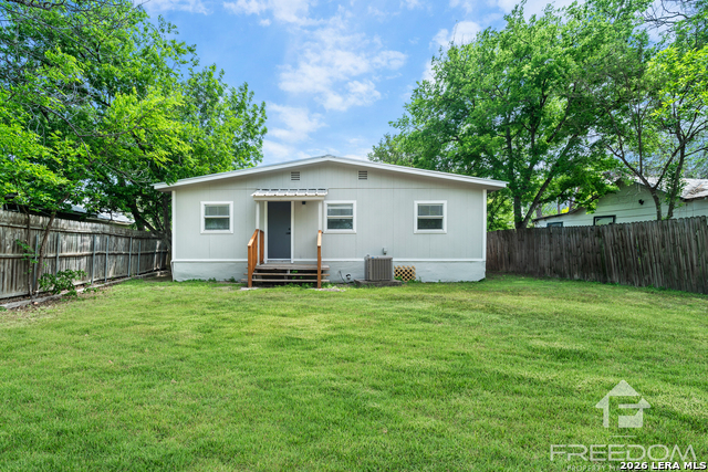 Image 25 of 26 For 1824 Katy St