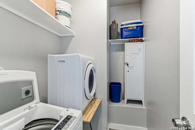 Image 12 of 21 For 911 Iowa  