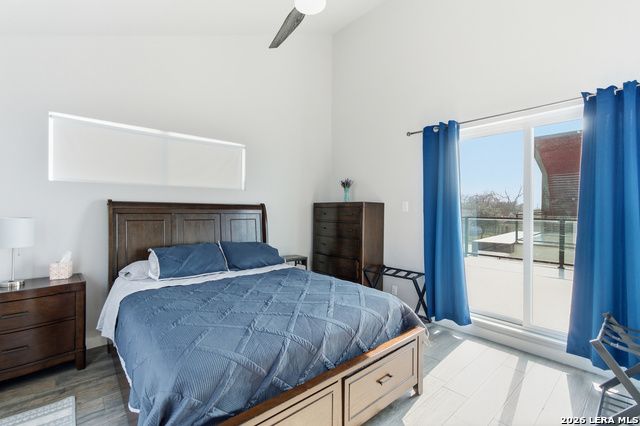 Image 17 of 21 For 911 Iowa  