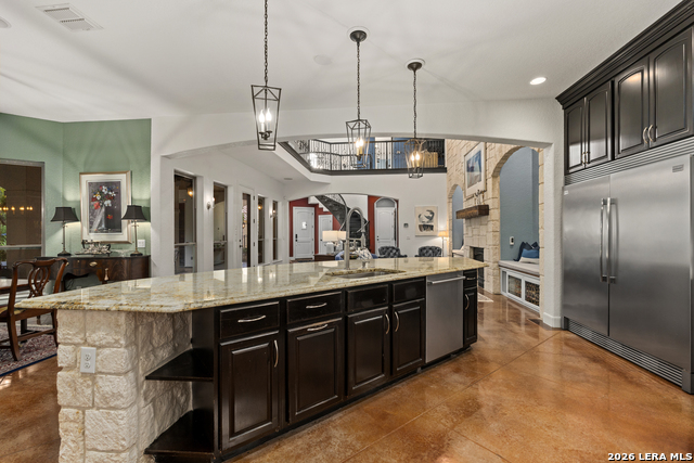 Image 13 of 46 For 3002 Elm Creek Pl