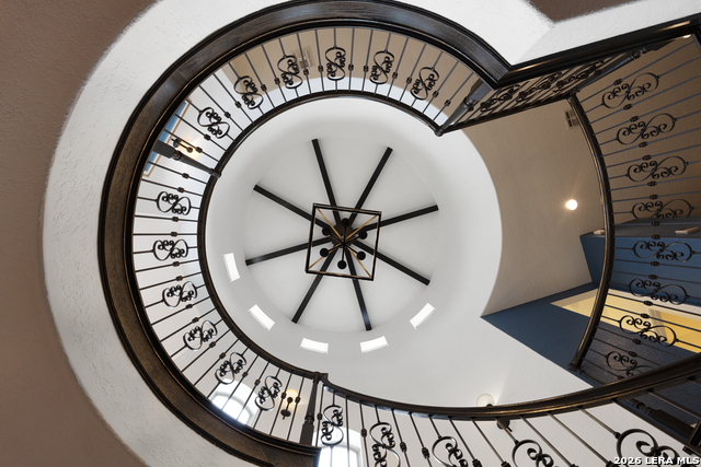 Image 21 of 46 For 3002 Elm Creek Pl