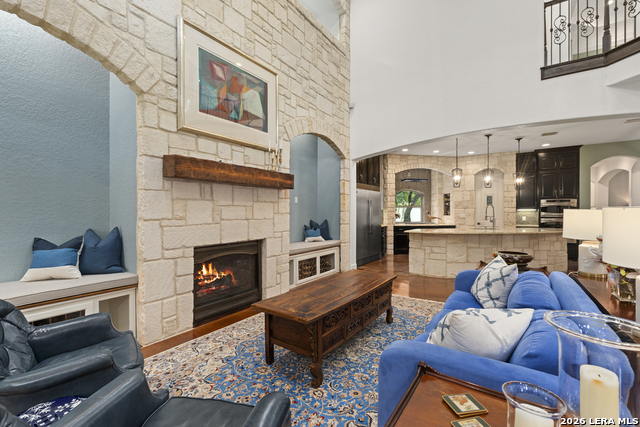 Image 9 of 46 For 3002 Elm Creek Pl