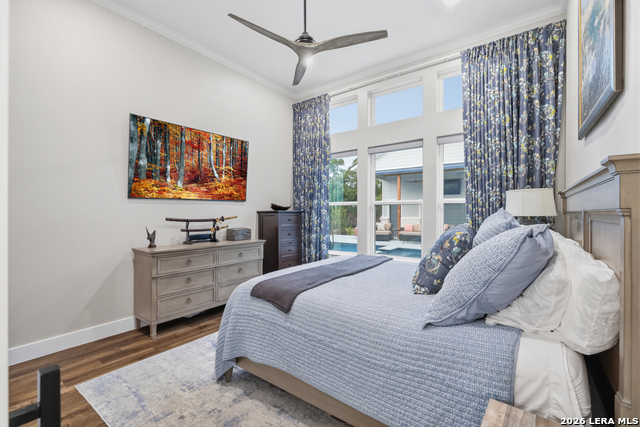 Image 22 of 77 For 2551 Lakeshore Dr