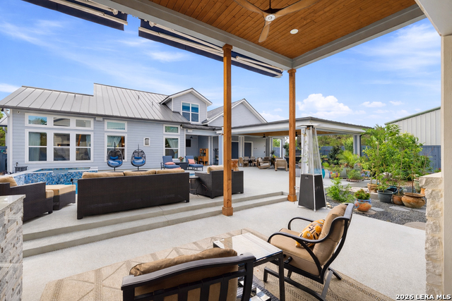 Image 35 of 77 For 2551 Lakeshore Dr