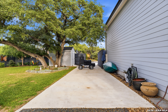 Image 55 of 77 For 2551 Lakeshore Dr