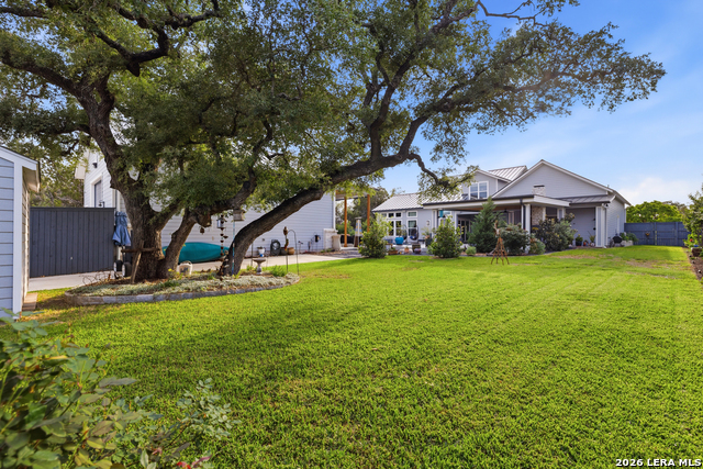 Image 57 of 77 For 2551 Lakeshore Dr