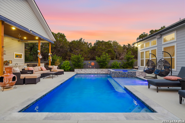 Image 61 of 77 For 2551 Lakeshore Dr