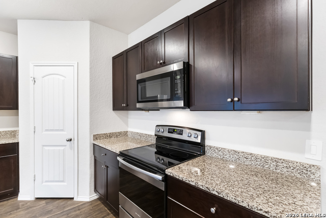 Image 5 of 33 For 840 Nodding Nixie