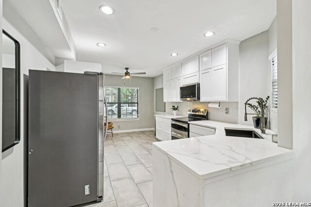 Image 12 of 30 For 15115 Oak Briar