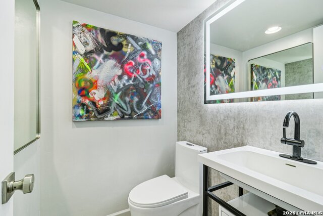 Image 14 of 30 For 15115 Oak Briar