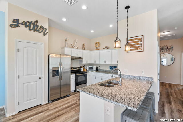 Image 3 of 20 For 107 Caledonia Dr