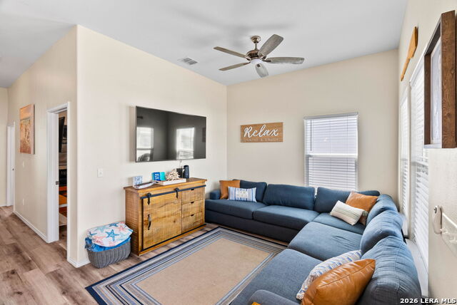 Image 5 of 20 For 107 Caledonia Dr