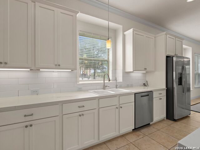 Image 14 of 40 For 18003 Resort View